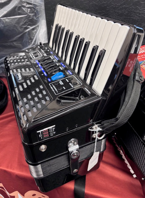 Roland FR-1X Piano Accordion keyboard