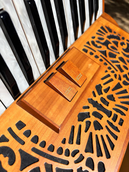 Saltarelle Clifden Piano Accordion (preloved)