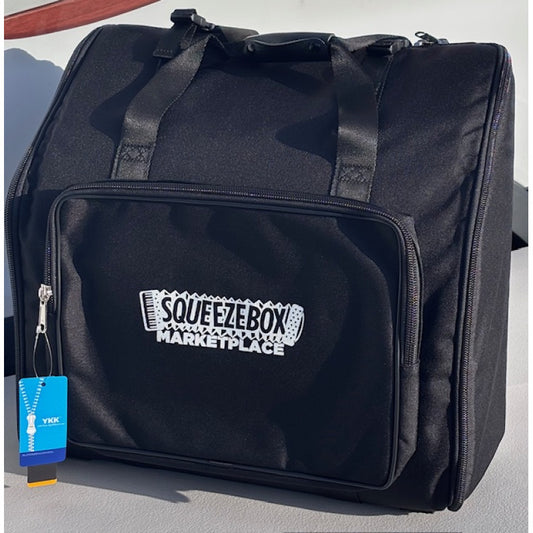 37 key 96 bass piano accordion gig bag in black