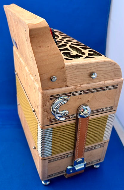 Turner Melodeon D/G | 19 Button 8 Bass
