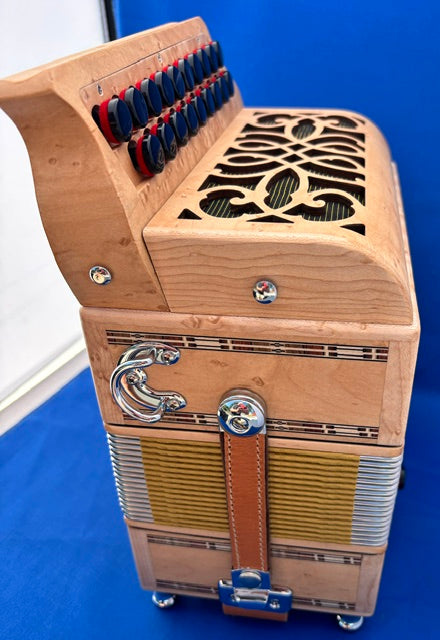 Turner Melodeon D/G | 19 Button 8 Bass
