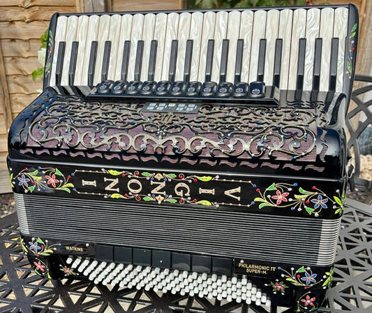Used Vignoni Philharmonic IV 120 Bass MIDI Piano Accordion