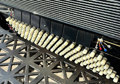 Used Serenellini 120 Bass Double Cassotto MIDI Piano Accordion