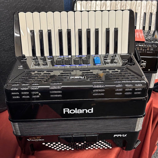 Roland FR-1X Piano Accordion Front