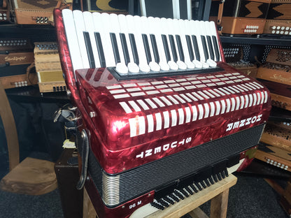 Hohner Bravo 37 Key 4 voice 96 Bass Piano Accordion
