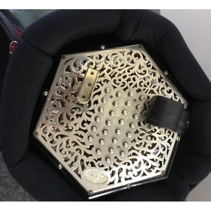 concertina gig bag shows how well padded the bag is with expensive concertina inside 