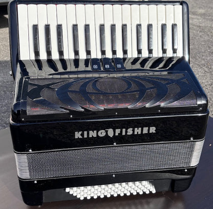 King fisher piano accordion in black front