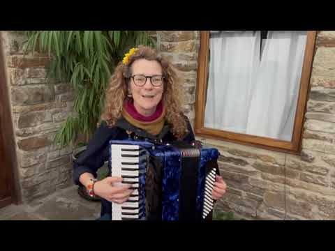 Karen Tweed demonstrates the new Kingfisher 30 key 60 Bass Accordion
