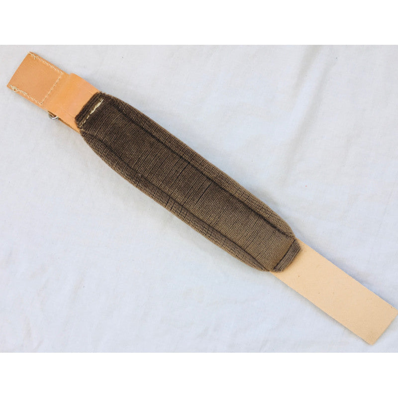 Tan melodeon bass strap padded with Velcro adjustment in genuine Italian leather close up of paddng
